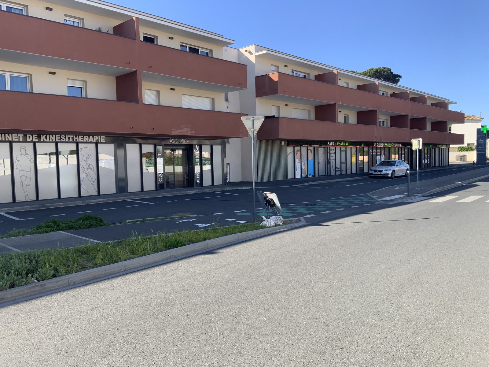 Cabinet Kin’Activ de Philippe Cadena à Béziers, accès PMR et parking gratuit